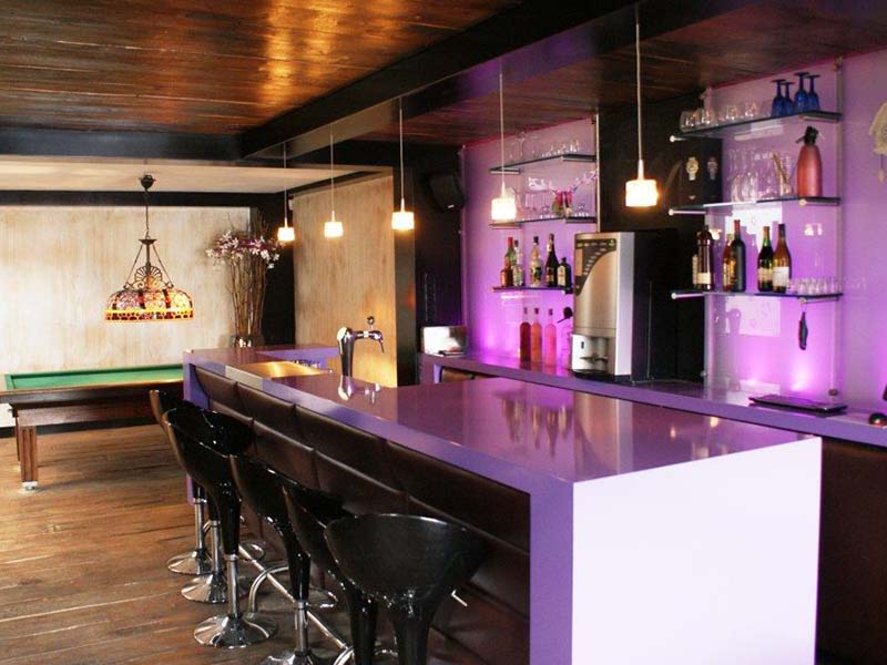 Moderne bar